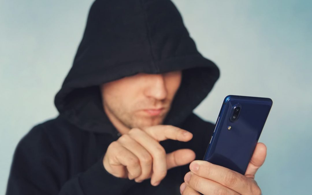 We confirm, you have a lot to lose if your smartphone is hacked